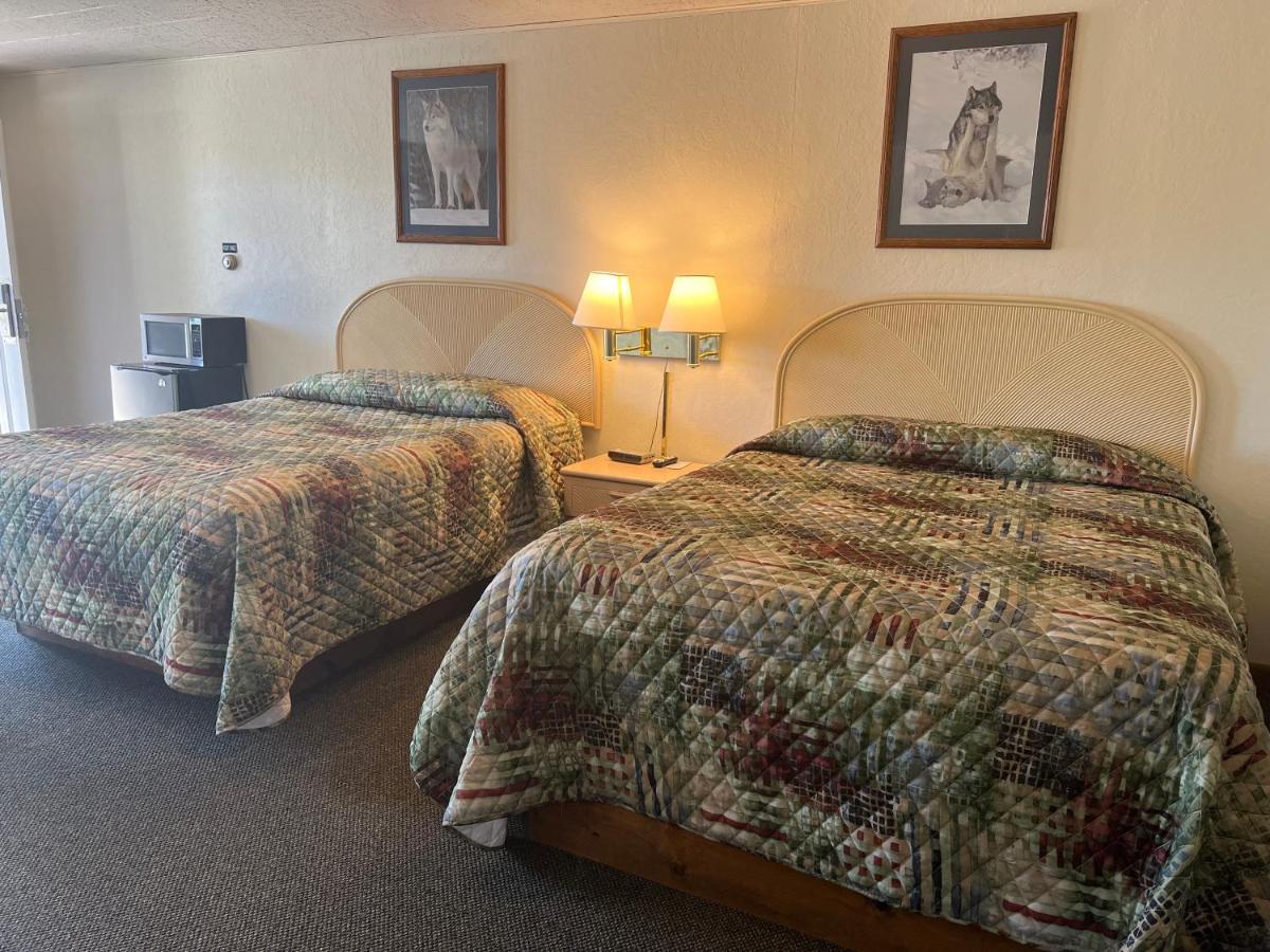 Gray Wolf Lodge Manistique Esterno foto